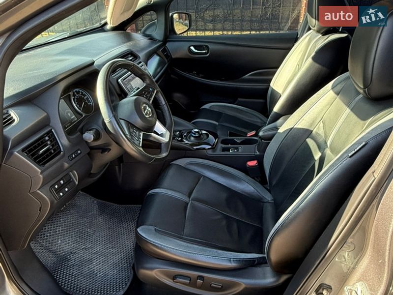 Хэтчбек Nissan Leaf 2018 в Ивано-Франковске