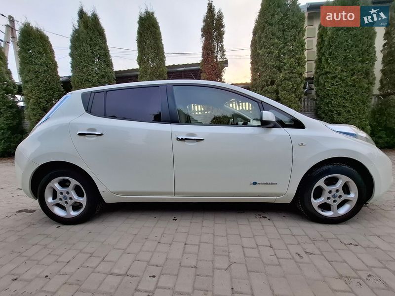 Хэтчбек Nissan Leaf 2013 в Золочеве фото 7 Хэтчбек Nissan Leaf 2013 в Золочеве