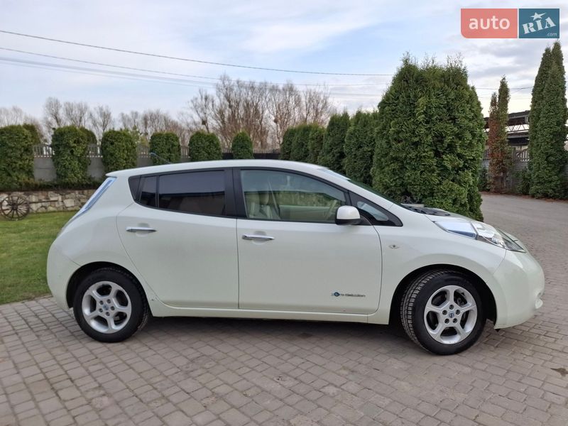 Хэтчбек Nissan Leaf 2013 в Золочеве фото 14 Хэтчбек Nissan Leaf 2013 в Золочеве