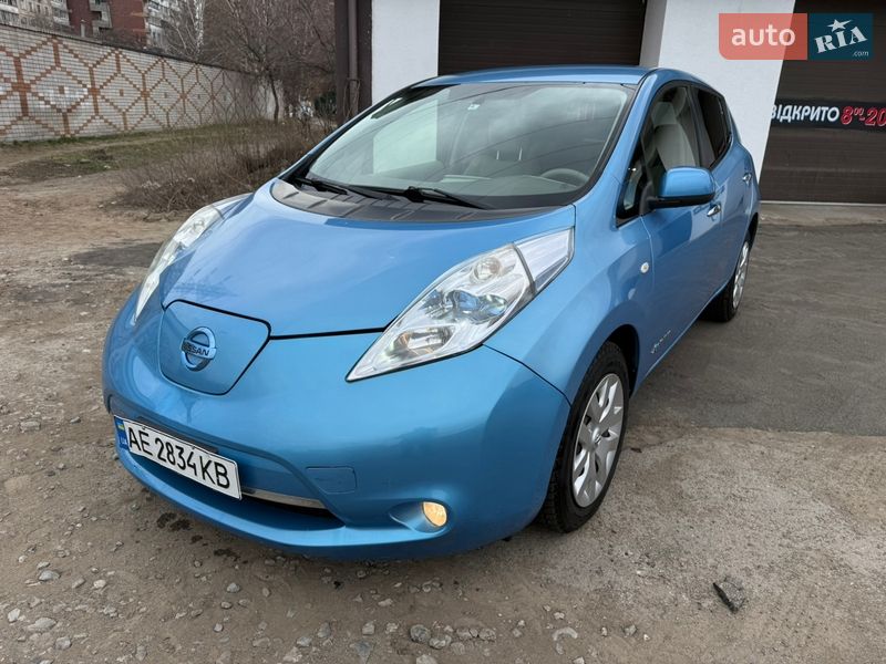 Хетчбек Nissan Leaf 2012 в Дніпрі фото 5 Хетчбек Nissan Leaf 2012 в Дніпрі