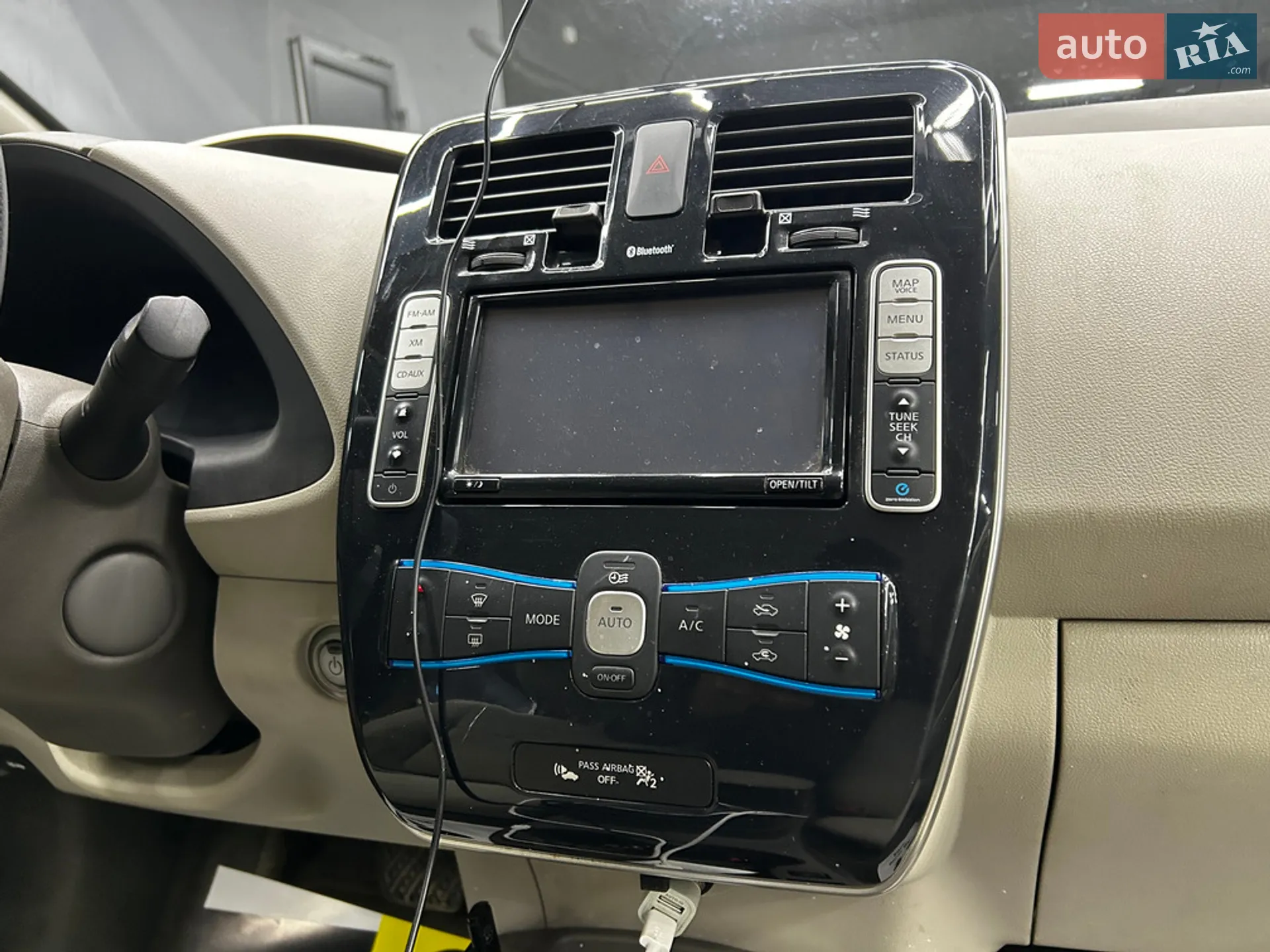 2011 Nissan Leaf - мініатюра 20