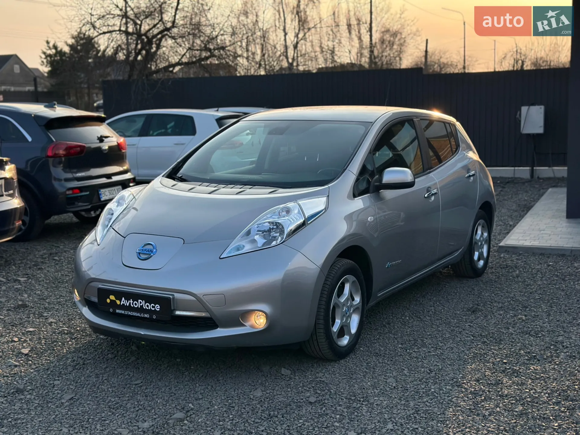 2017 Nissan Leaf - мініатюра 44