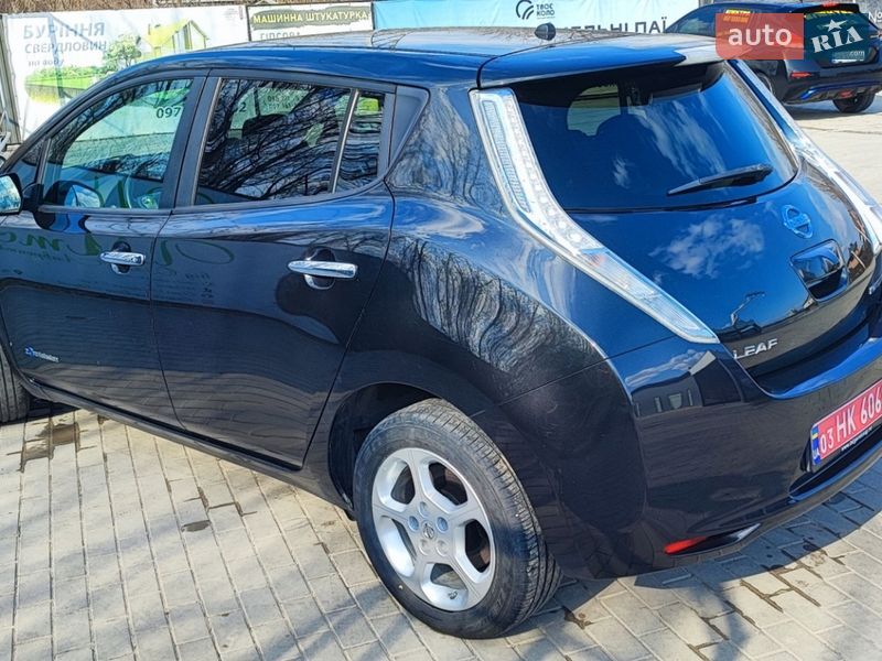 Хэтчбек Nissan Leaf 2013 в Каменец-Подольском