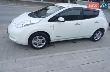 Хетчбек Nissan Leaf 2016 в Миколаєві