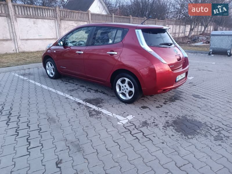 Хетчбек Nissan Leaf 2012 в Вінниці