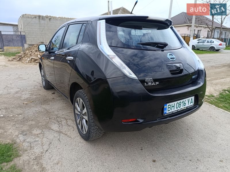 Хэтчбек Nissan Leaf 2013 в Болграде фото 2 Хэтчбек Nissan Leaf 2013 в Болграде
