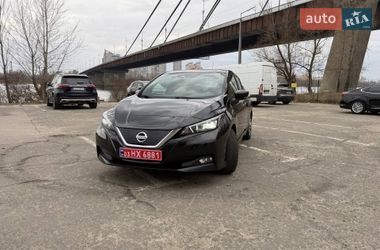Хэтчбек Nissan Leaf 2018 в Киеве