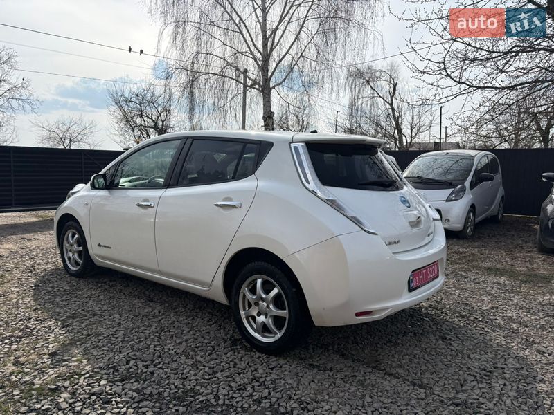 Хэтчбек Nissan Leaf 2014 в Луцке
