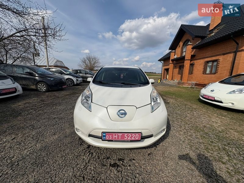 Хэтчбек Nissan Leaf 2014 в Луцке