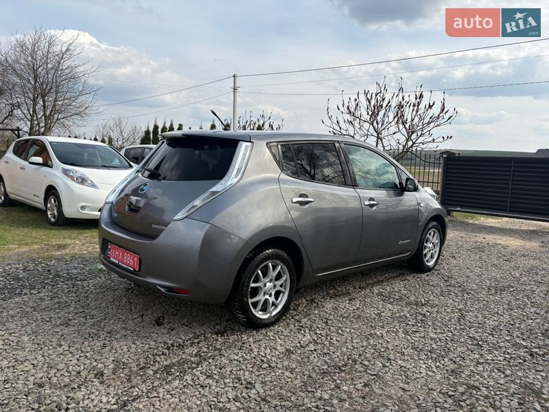 Хетчбек Nissan Leaf 2014 в Луцьку