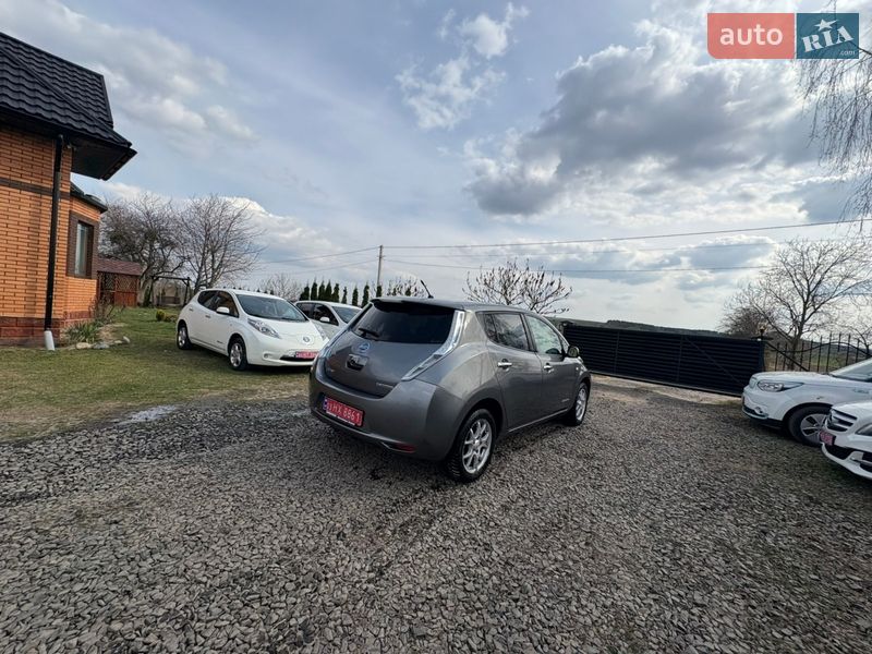 Хетчбек Nissan Leaf 2014 в Луцьку