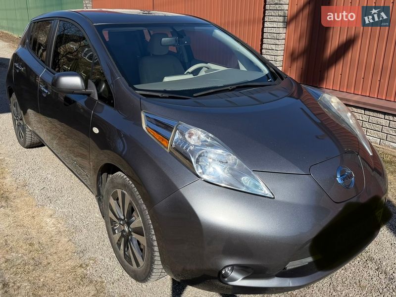 Хэтчбек Nissan Leaf 2014 в Киеве