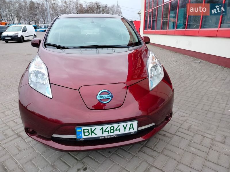 Хэтчбек Nissan Leaf 2017 в Ровно