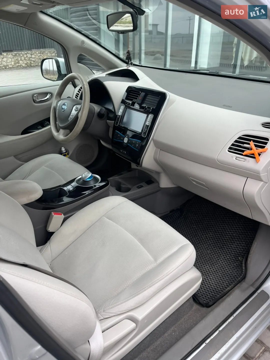 2013 Nissan Leaf - мініатюра 6