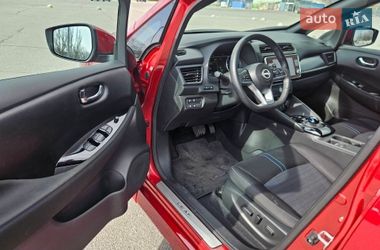 Хэтчбек Nissan Leaf 2024 в Днепре