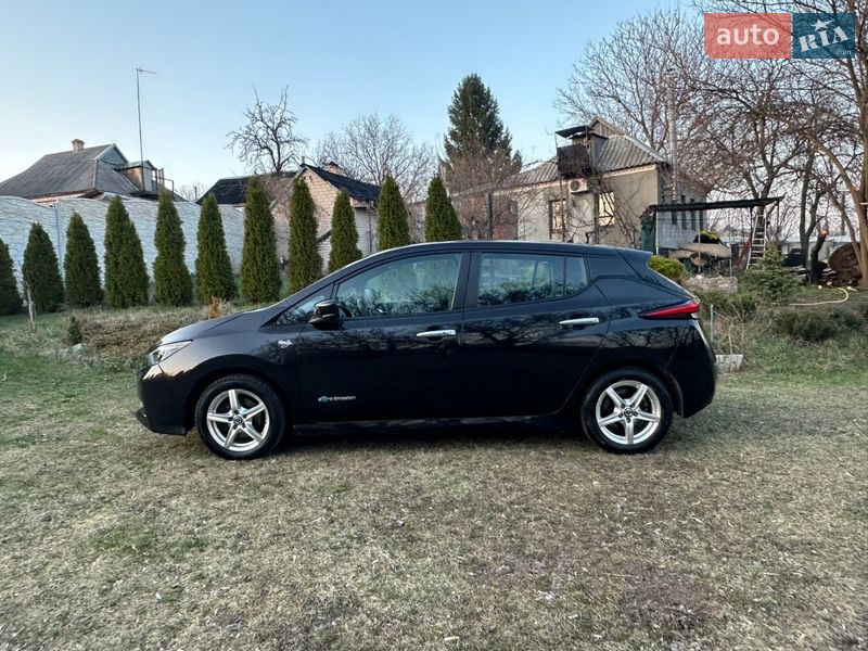 Хэтчбек Nissan Leaf 2018 в Днепре фото 3 Хэтчбек Nissan Leaf 2018 в Днепре