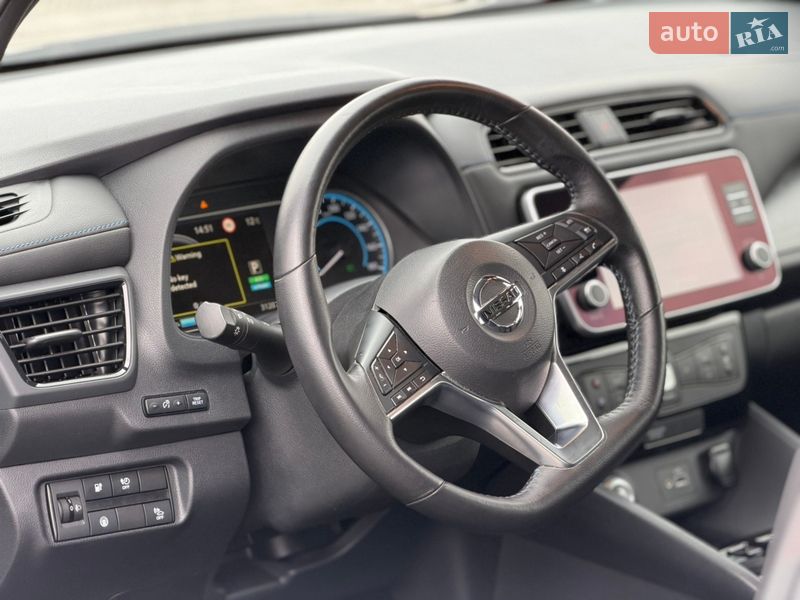 Хетчбек Nissan Leaf 2019 в Луцьку