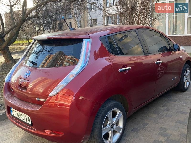 Хэтчбек Nissan Leaf 2012 в Черкассах фото 2 Хэтчбек Nissan Leaf 2012 в Черкассах