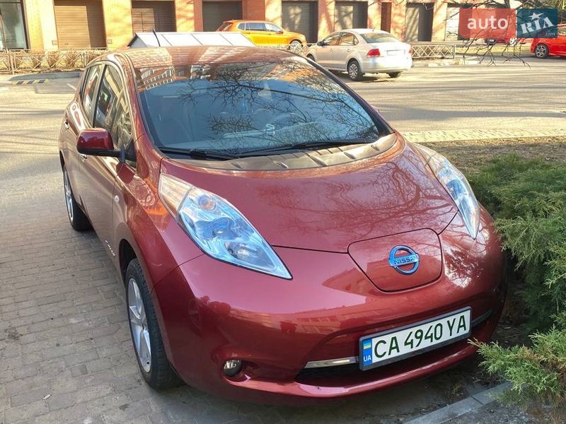 Хэтчбек Nissan Leaf 2012 в Черкассах фото 7 Хэтчбек Nissan Leaf 2012 в Черкассах