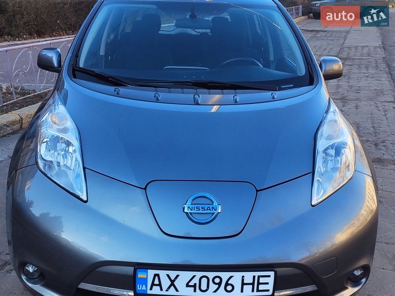 Хэтчбек Nissan Leaf 2014 в Краматорске фото 5 Хэтчбек Nissan Leaf 2014 в Краматорске