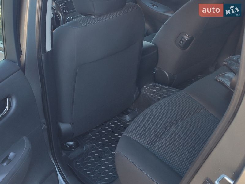 Хэтчбек Nissan Leaf 2014 в Краматорске фото 9 Хэтчбек Nissan Leaf 2014 в Краматорске