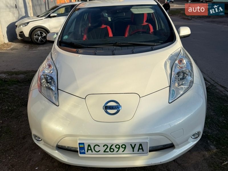 Хэтчбек Nissan Leaf 2017 в Кропивницком