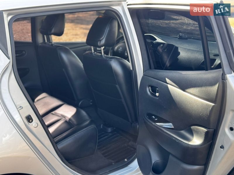 Хэтчбек Nissan Leaf 2013 в Днепре фото 11 Хэтчбек Nissan Leaf 2013 в Днепре
