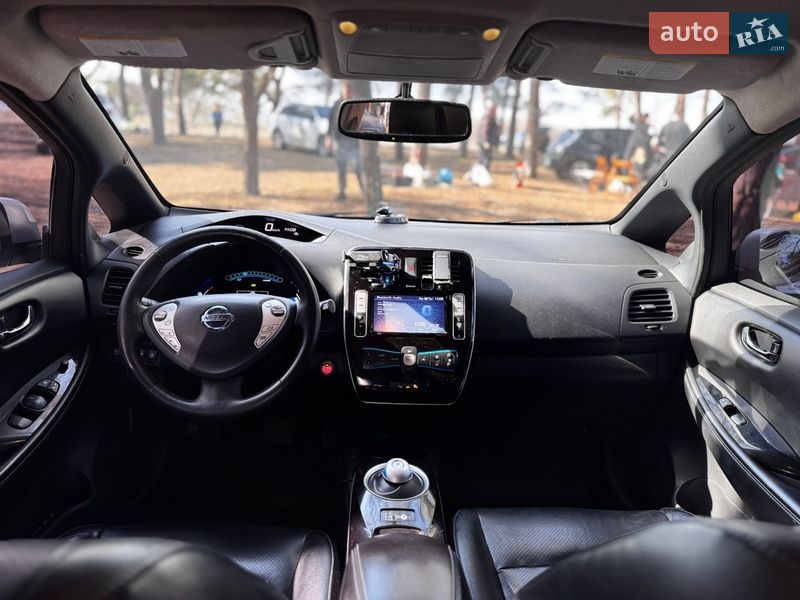 Хэтчбек Nissan Leaf 2013 в Днепре фото 16 Хэтчбек Nissan Leaf 2013 в Днепре