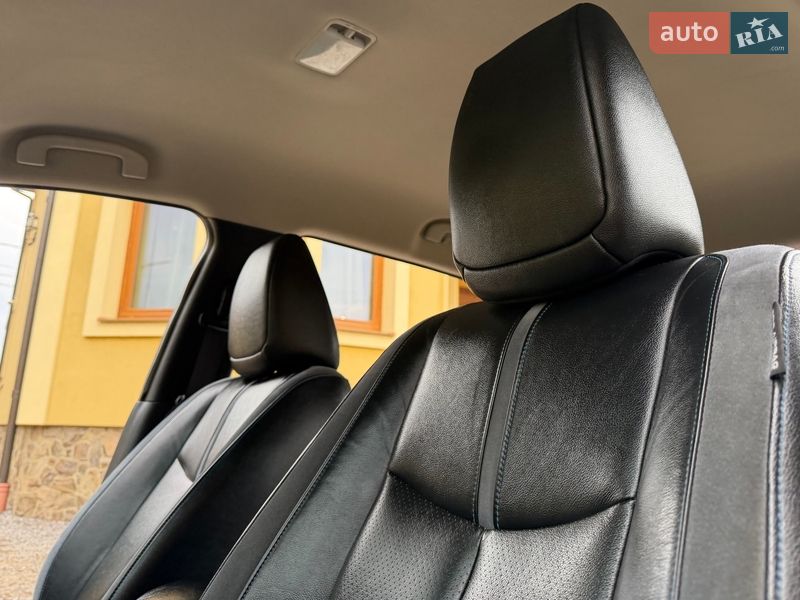 Хэтчбек Nissan Leaf 2020 в Львове