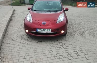 Хетчбек Nissan Leaf 2012 в Кам'янець-Подільському
