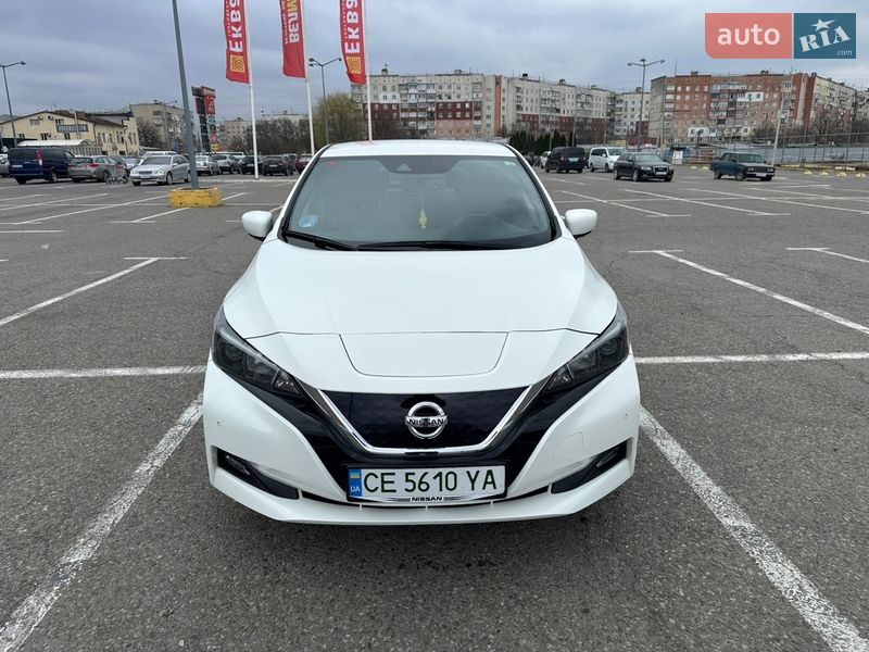 Хэтчбек Nissan Leaf 2018 в Черновцах