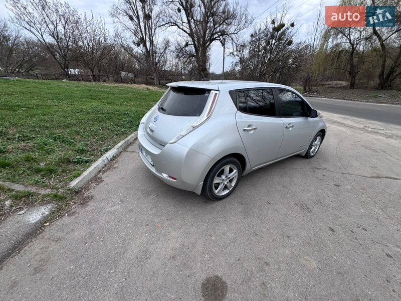 Хэтчбек Nissan Leaf 2015 в Полтаве фото 4 Хэтчбек Nissan Leaf 2015 в Полтаве