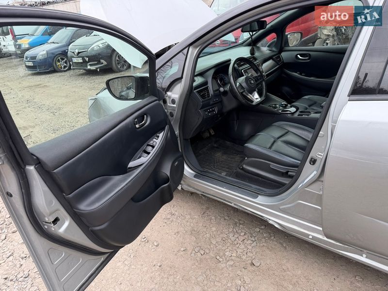 Хэтчбек Nissan Leaf 2020 в Киеве фото 13 Хэтчбек Nissan Leaf 2020 в Киеве