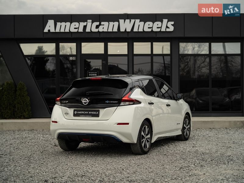 Хэтчбек Nissan Leaf 2019 в Черновцах