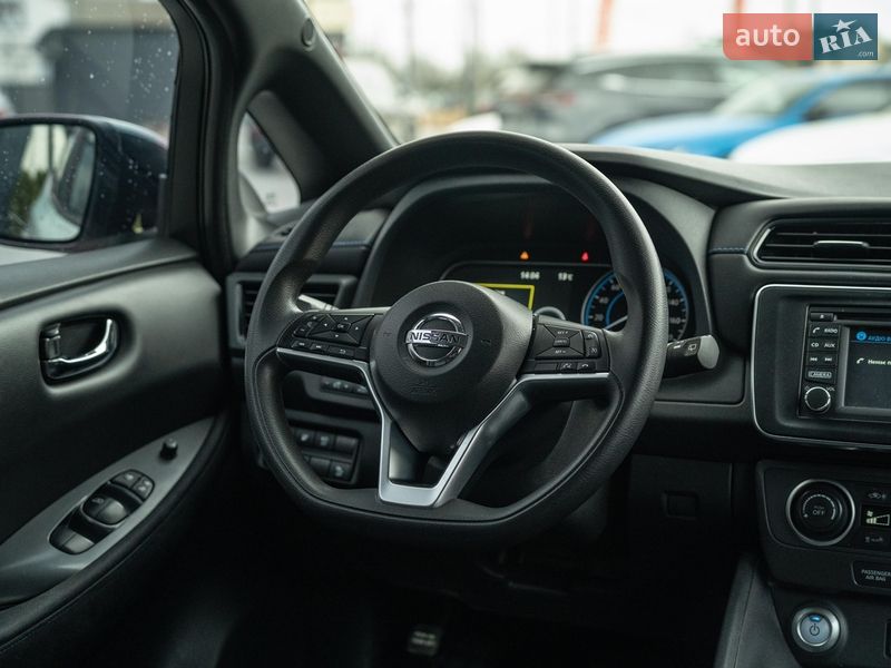 Хэтчбек Nissan Leaf 2019 в Черновцах