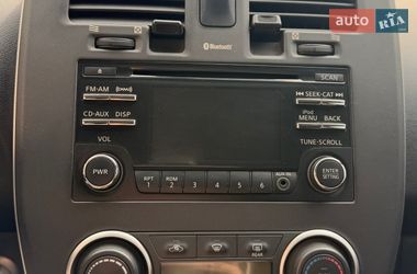 Хэтчбек Nissan Leaf 2015 в Киеве