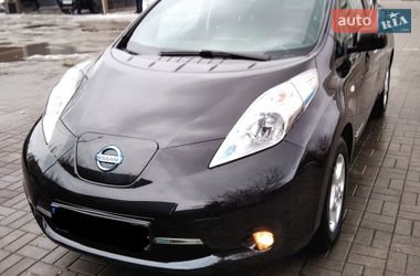 Хетчбек Nissan Leaf 2017 в Дніпрі