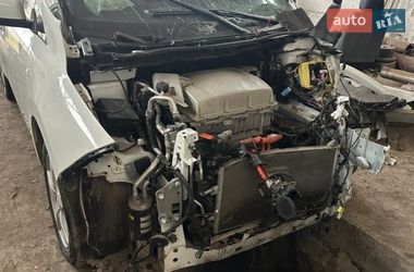 Хэтчбек Nissan Leaf 2016 в Лановцах