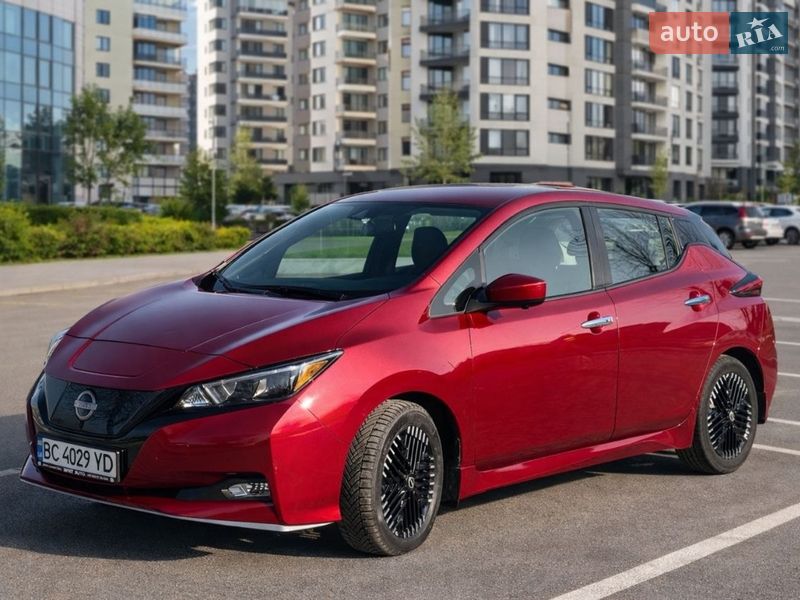 Хетчбек Nissan Leaf 2024 в Шептицькому
