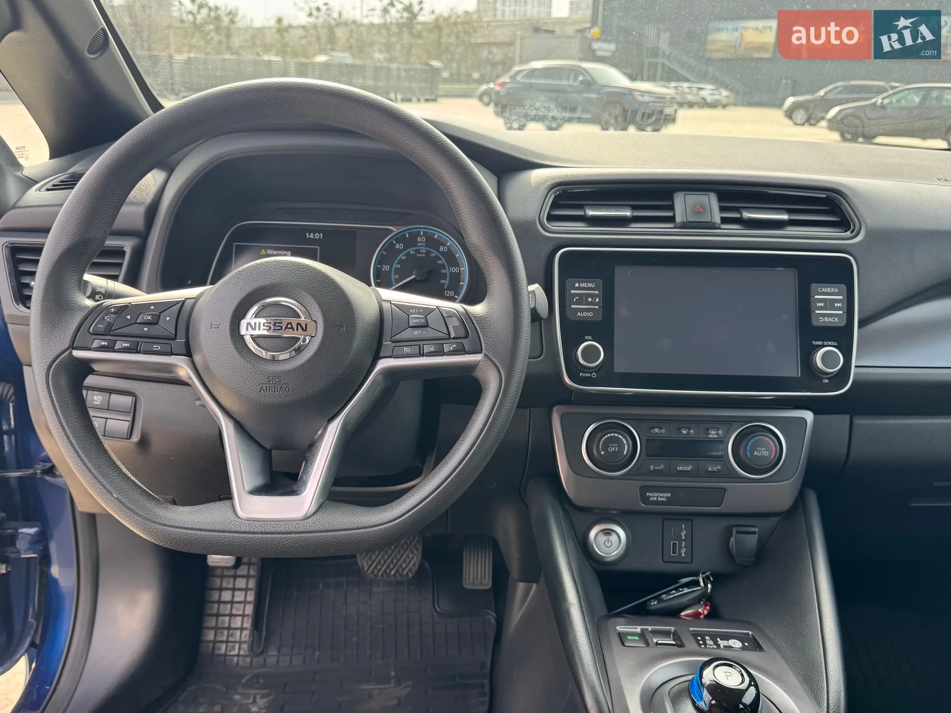 2020 Nissan Leaf - мініатюра 11