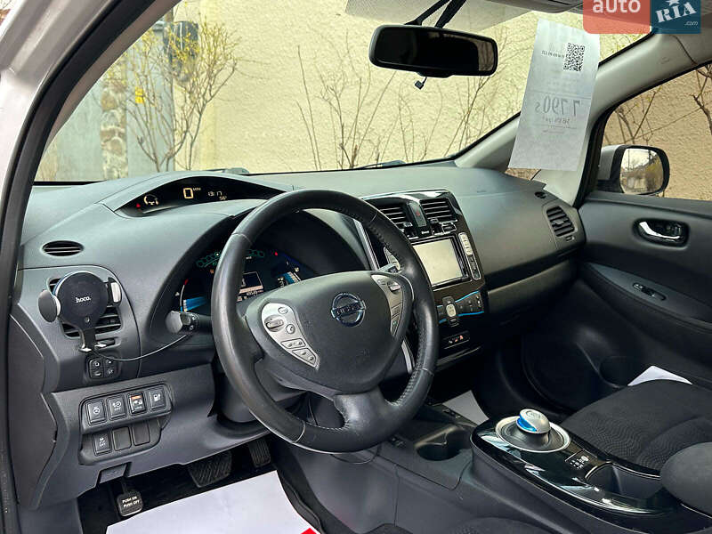 Хетчбек Nissan Leaf 2016 в Києві