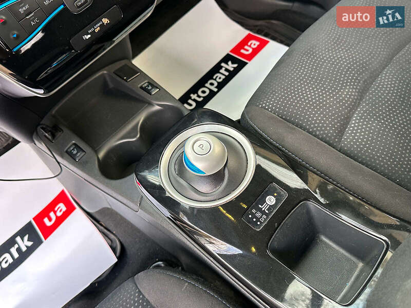 Хетчбек Nissan Leaf 2016 в Києві