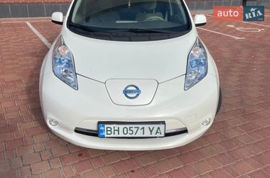 Хэтчбек Nissan Leaf 2012 в Одессе