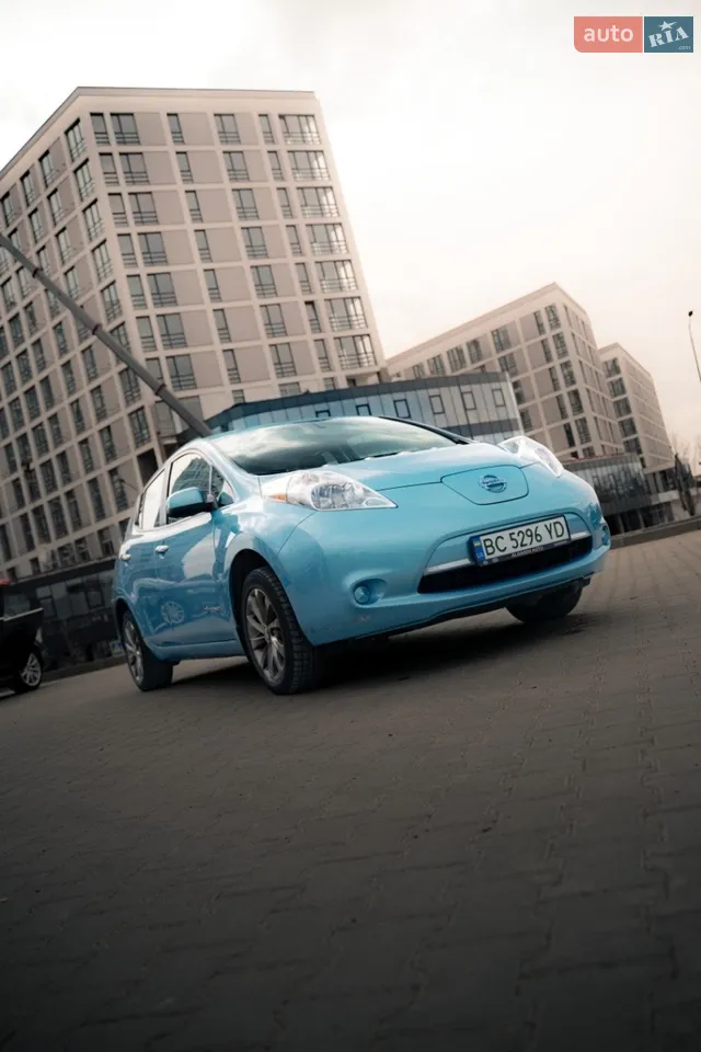 2015 Nissan Leaf - мініатюра 17