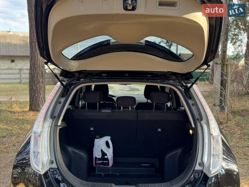 Хетчбек Nissan Leaf 2016 в Житомирі