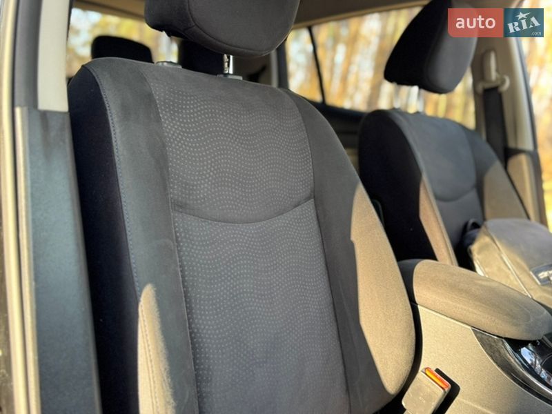 Хетчбек Nissan Leaf 2016 в Житомирі