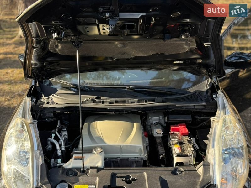 Хетчбек Nissan Leaf 2016 в Житомирі