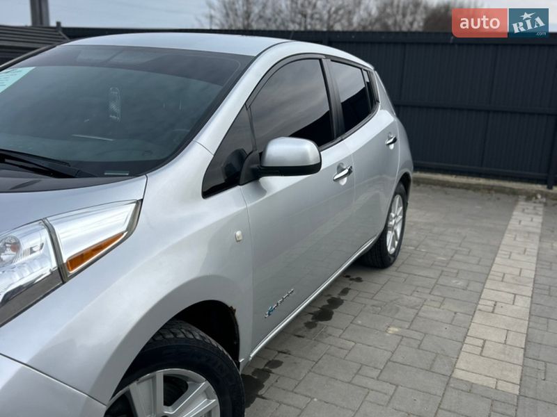 Хетчбек Nissan Leaf 2017 в Івано-Франківську фото 10 Хетчбек Nissan Leaf 2017 в Івано-Франківську