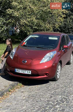 Хетчбек Nissan Leaf 2015 в Ужгороді