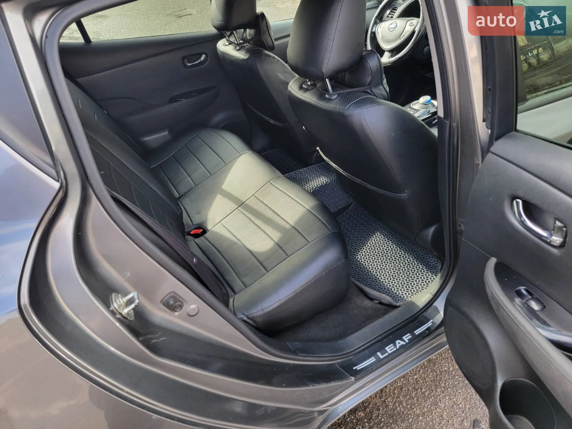 2014 Nissan Leaf - мініатюра 12